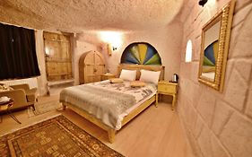 Valley Inn Cave Hotel  3*